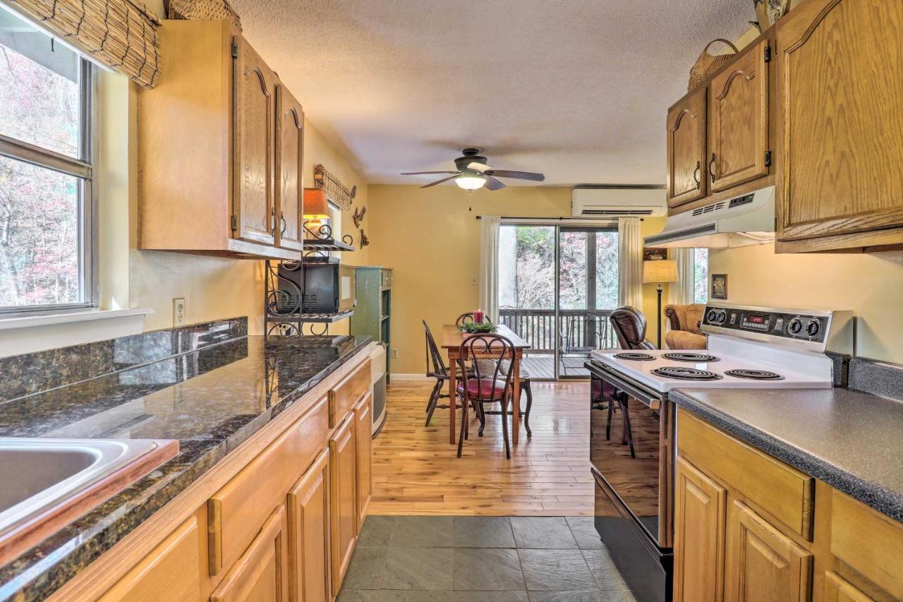 Creekside Retreat With Deck, 18 Miles To Wolf Ridge Villa Weaverville Exteriör bild